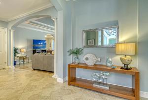 Фотография из галереи Sunburst Courtyard - 430 в городе Bailey Hall +42 фотографии