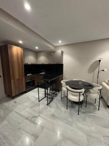 Χώρος καθιστικού στο independant studio with garden