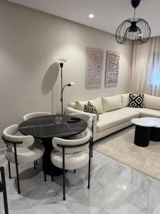 Χώρος καθιστικού στο independant studio with garden