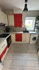 Fotografie z fotogalerie ubytování New unique room Close to tramline v destinaci Citywest