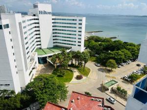 an aerial view of the hilton hotel and the ocean at Vacaciones en el Caribe - Laguito Cartagena al lado de bocagrande in Cartagena de Indias