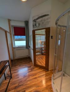 Ένα μπάνιο στο Isny Zentrum Studio Appartement +35 φωτογραφίες