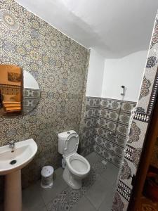 Ένα μπάνιο στο Riad borj blue