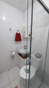 Ένα μπάνιο στο Casa com ar condicionado +8 φωτογραφίες