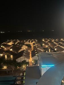 Nespecifikovaný výhled na destinaci Port Dickson nebo výhled na město při pohledu z aparthotelu