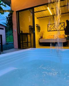 Πισίνα στο ή κοντά στο Cabañas Flor Del Monte