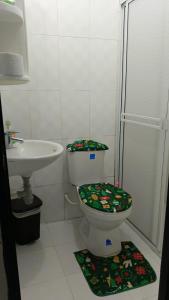 Ένα μπάνιο στο Apartamento Ideal a 7 minutos de la playa