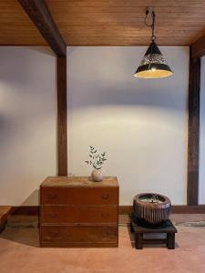 Χώρος καθιστικού στο ichi Mimitsu