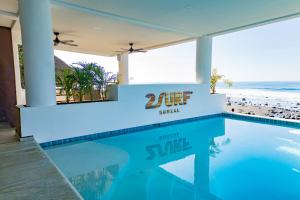 Hồ bơi trong/gần 2Surf Sunzal