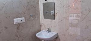 O baie la Hill palace Inn