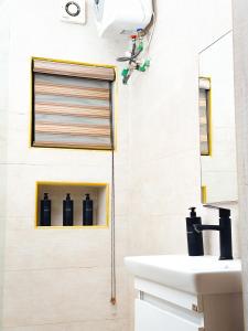 Ένα μπάνιο στο Oria homes