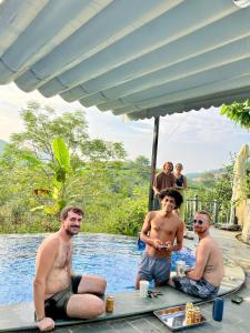 Επισκέπτες που μένουν στο Làng Sinh Thái Ngọc Đồng - Eco Village Retreat