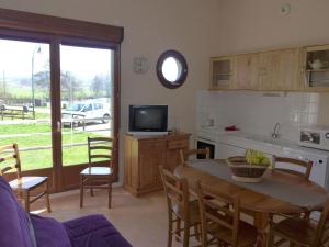 Φωτογραφία από το άλμπουμ του Location calme en bord de Marne avec terrasse et jeux d'extérieur - FR-1-611-128 σε Soncourt-sur-Marne