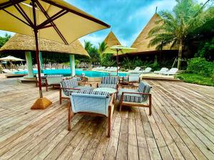 La alberca dentro o cerca de Hôtel WADRA BAY