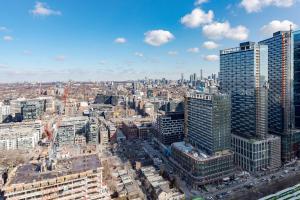 Γενική άποψη της πόλης Τορόντο ή θέα της πόλης από  αυτό το διαμέρισμα