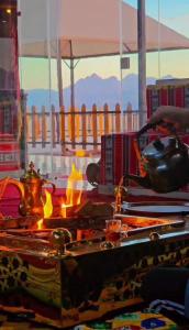 Γενική θέα στο βουνό ή θέα στο βουνό από  οργανωμένο κάμπινγκ