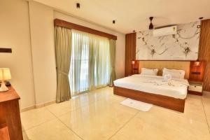 Фотография из галереи amaze Beach Resort в Варкале