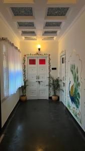 Η κουζίνα ή μικρή κουζίνα στο Darbar Kothi -Heritage hotel