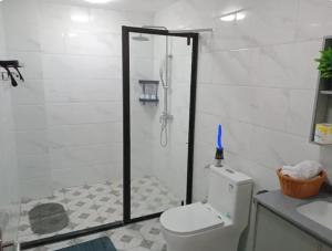 Ванная комната в Apia, Vailoa Studio, 1King Bed, AC, Wifi, 5min from Town