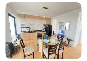 Køkken eller tekøkken på Chincha CasaLed y jacuzzis sol todo el año + 11 billeder