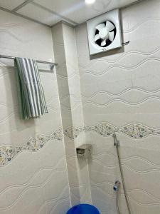 Et badeværelse på Sribhumi Homestay Sreemangal + 23 billeder