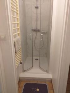 Ένα μπάνιο στο SCI AUBENIZEL 21