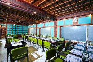 Un restaurant sau alt loc unde se poate mânca la HillView Munnar