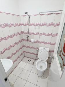 Et badeværelse på AA Jungle Guesthouse