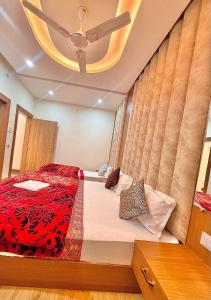 Fotografie z fotogalerie ubytování The Kridha Palace v destinaci Ayodhya + 13 fotografií