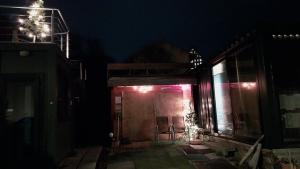 Το κτήριο όπου στεγάζεται  το διαμέρισμα