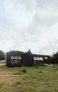 Bygningen som chaletet ligger i + 9 billeder