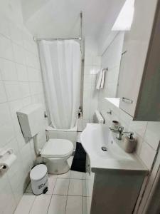 Фотография из галереи Art Home - 1,5 km από το κέντρο της Λαμίας в Ламии