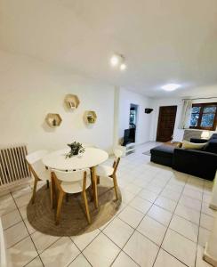 Фотография из галереи Art Home - 1,5 km από το κέντρο της Λαμίας в Ламии