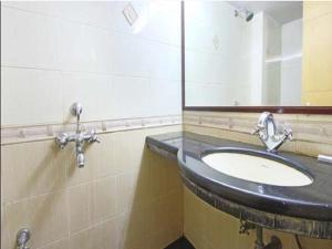 Ένα μπάνιο στο Raj classic inn