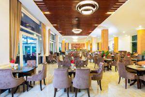 Un restaurant sau alt loc unde se poate mânca la Ladalat Hotel