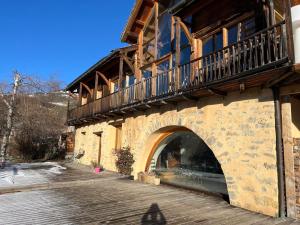 Bygningen som chaletet ligger i