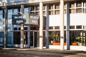 Το κτήριο όπου στεγάζεται  το ξενοδοχείο