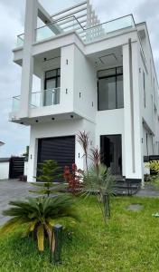 Bygningen som feriehuset ligger i