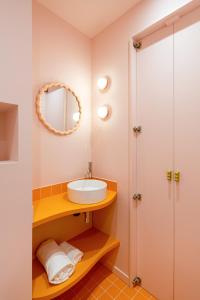 Ванная комната в Pink - Superbe cocon cœur Chartrons - Jardin Public - clim