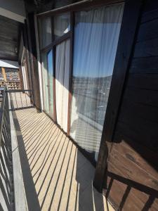 Μπαλκόνι ή βεράντα στο Travel Inn Bakuriani