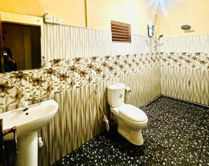 Ένα μπάνιο στο Karu' place Sigiriya