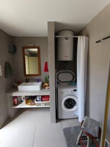 Ένα ή περισσότερα κρεβάτια σε δωμάτιο στο ILAKATI House, Megalo Horio village, Tilos Island