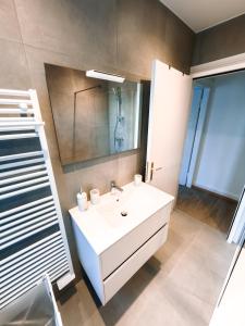 Et badeværelse på Appartement Hyper Centre Moderne - French Luxury