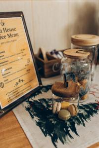 Φαγητό σε αυτός ο ξενώνας ή κάπου εκεί κοντά