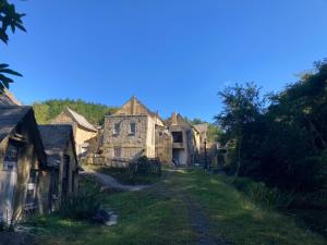 Tòa nhà nơi khách sạn tọa lạc