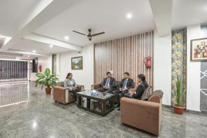 Khách lưu trú tại FabHotel DD Green Residency