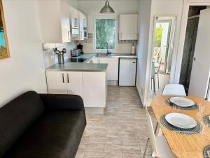 Køkken eller tekøkken på Cala Porter Soleil & Mer Collection