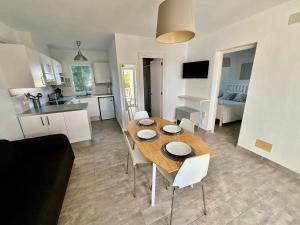 Køkken eller tekøkken på Cala Porter Soleil & Mer Collection