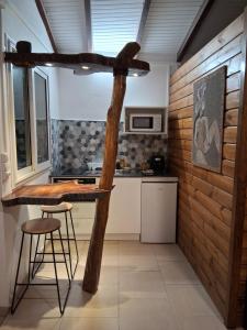 Η κουζίνα ή μικρή κουζίνα στο Ti Édèn