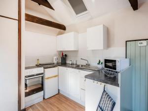 Køkken eller tekøkken på Robin - Uk48171